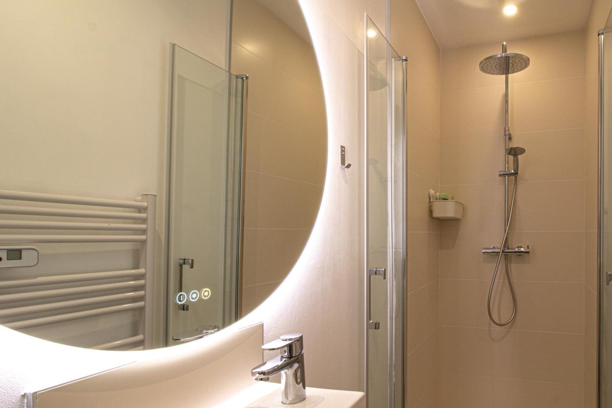 Nimes Centre - A 5 Minutes Des Arenes Apartment Luaran gambar